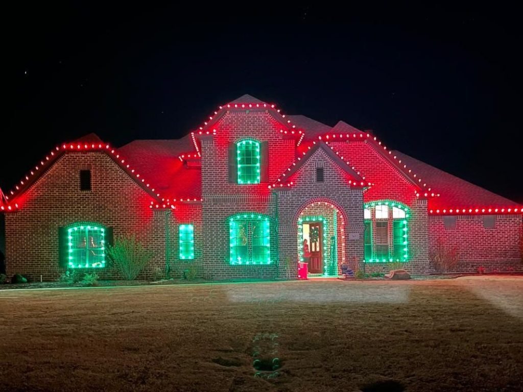 guys-christmas-lighting (30)